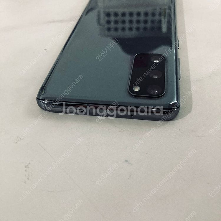 갤럭시 S20 그레이 128기가 액정S급 무잔상! 14만원 판매합니다--3